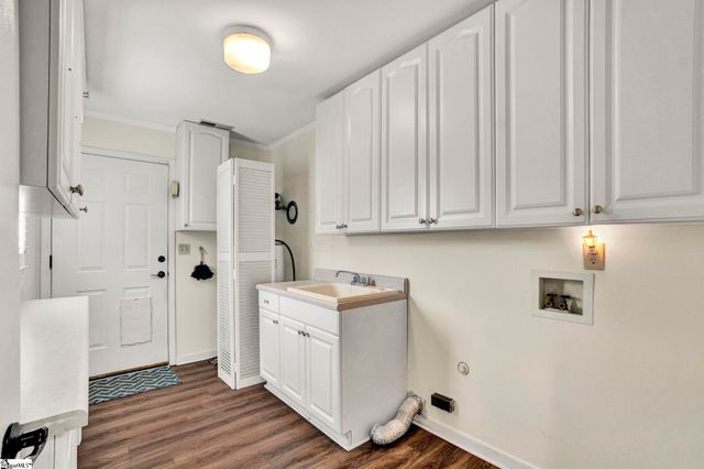 99 Forest Lake Drive, Simpsonville, SC 29681