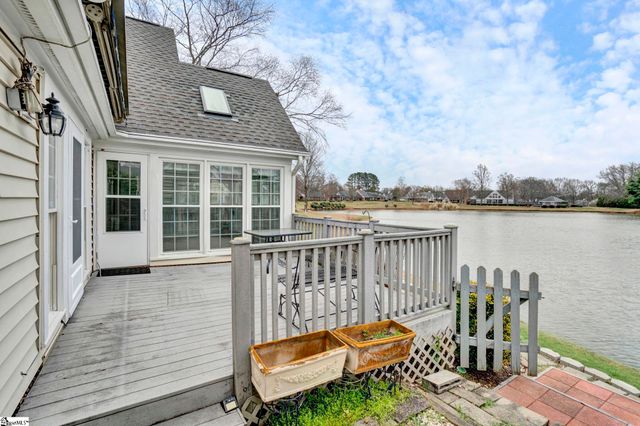 99 Forest Lake Drive, Simpsonville, SC 29681