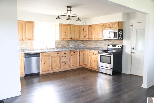 3235 State Route 80 W, Mayfield, KY 42066