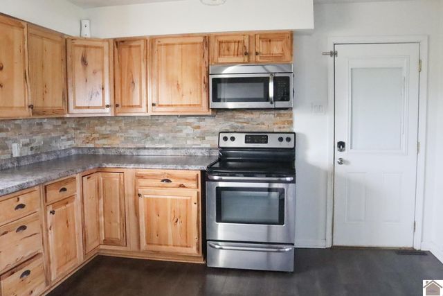 3235 State Route 80 W, Mayfield, KY 42066