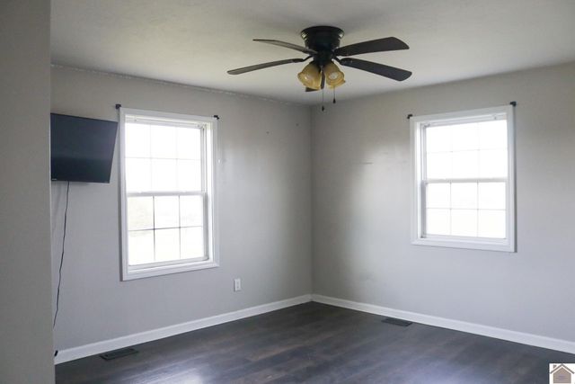 3235 State Route 80 W, Mayfield, KY 42066