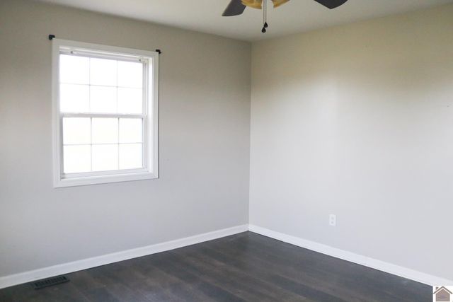 3235 State Route 80 W, Mayfield, KY 42066