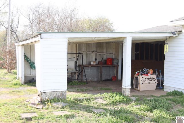 3235 State Route 80 W, Mayfield, KY 42066