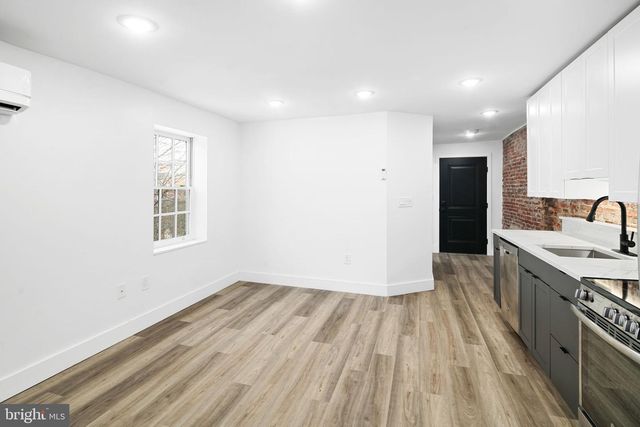 212 CATHARINE ST, Philadelphia, PA 19147