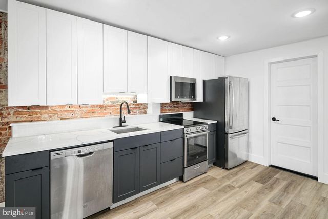 212 CATHARINE ST, Philadelphia, PA 19147