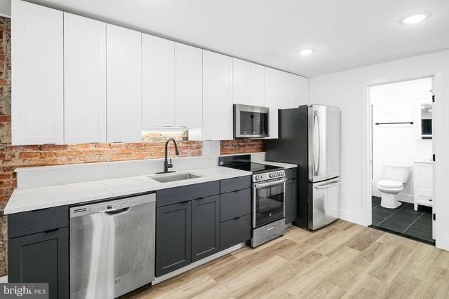 212 CATHARINE ST, Philadelphia, PA 19147