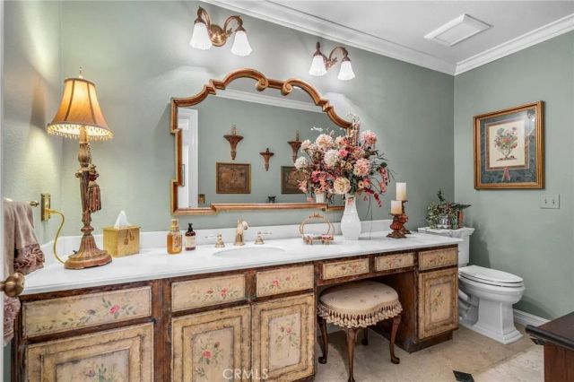 887 Via Maria, Upland, CA 91784