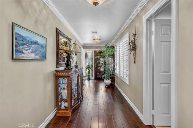 887 Via Maria, Upland, CA 91784