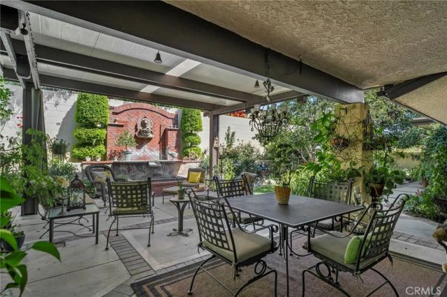 887 Via Maria, Upland, CA 91784