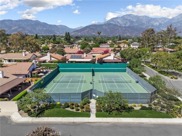 887 Via Maria, Upland, CA 91784