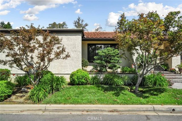 887 Via Maria, Upland, CA 91784