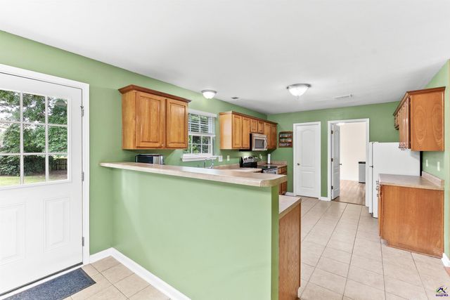 205 Olde Hickory Circle, Bonaire, GA 31005