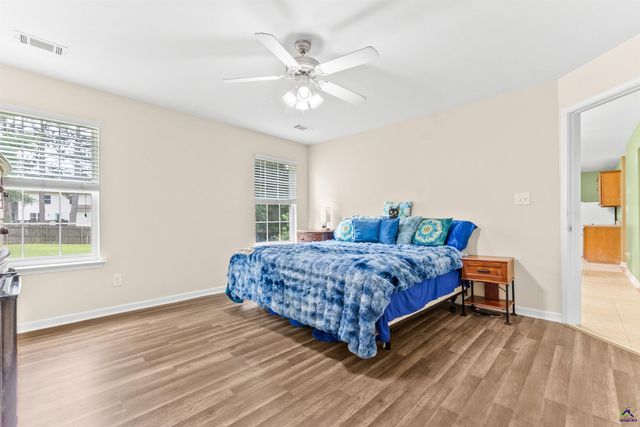 205 Olde Hickory Circle, Bonaire, GA 31005