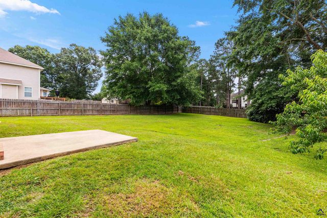 205 Olde Hickory Circle, Bonaire, GA 31005