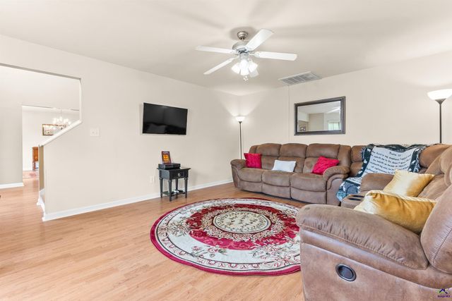 205 Olde Hickory Circle, Bonaire, GA 31005