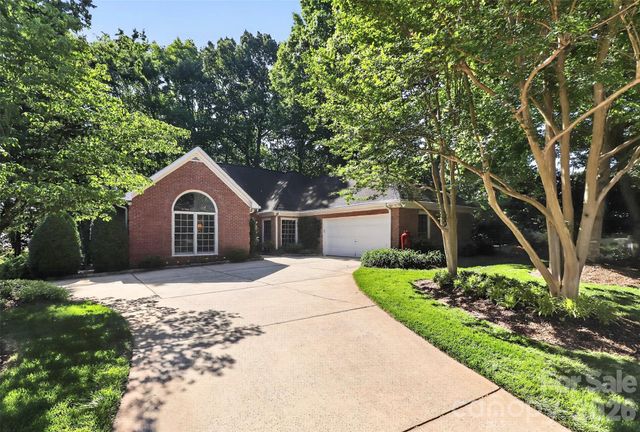 8902 Taunton Drive, Huntersville, NC 28078