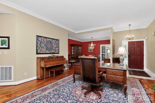 8902 Taunton Drive, Huntersville, NC 28078