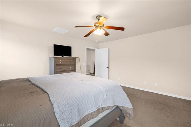 5703 Midstream Circle, Clemmons, NC 27012