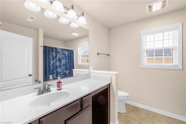 5703 Midstream Circle, Clemmons, NC 27012