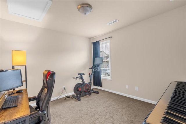 5703 Midstream Circle, Clemmons, NC 27012