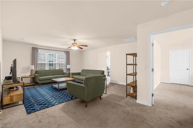 5703 Midstream Circle, Clemmons, NC 27012