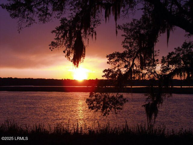 575 Distant Island Drive, Beaufort, SC 29907