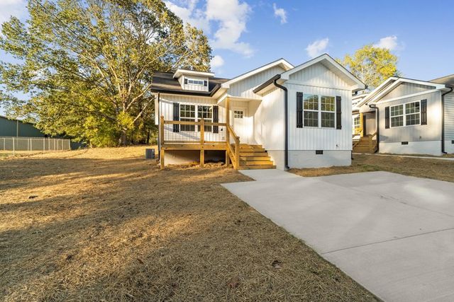 805 Willeve St, Dalton, GA 30721