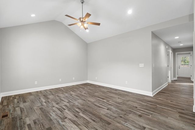 805 Willeve St, Dalton, GA 30721