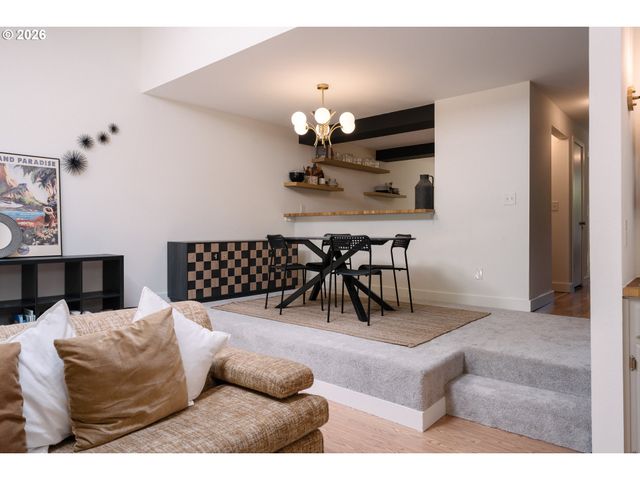 5729 Ne HAZEL DELL Ave B, Vancouver, WA 98663