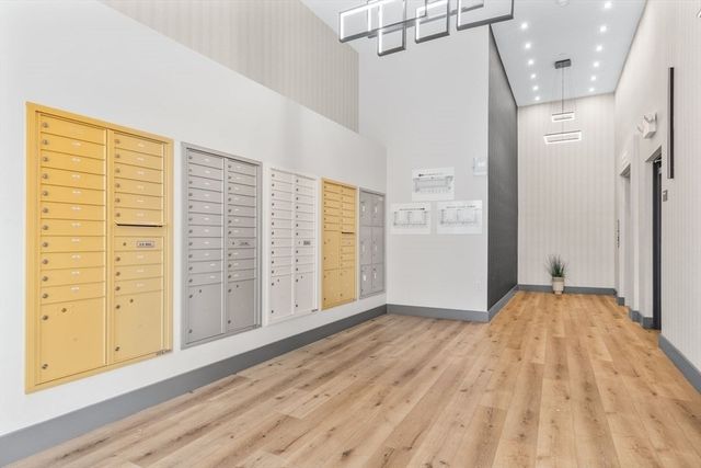 60 Cross St E 212, Somerville, MA 02145