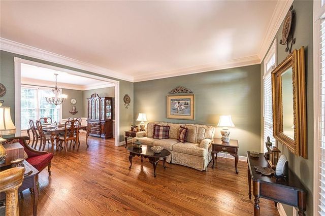 2124 York River Way, Suwanee, GA 30024