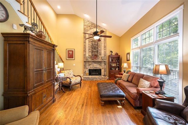 2124 York River Way, Suwanee, GA 30024