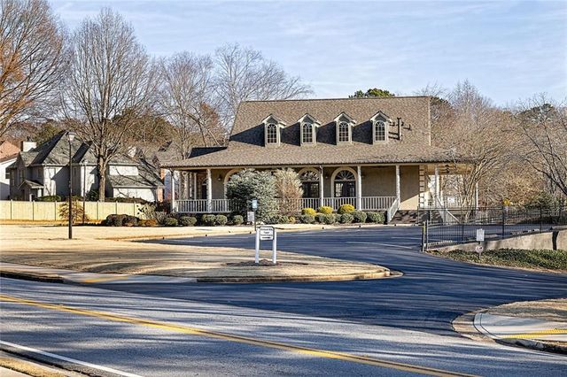 2124 York River Way, Suwanee, GA 30024