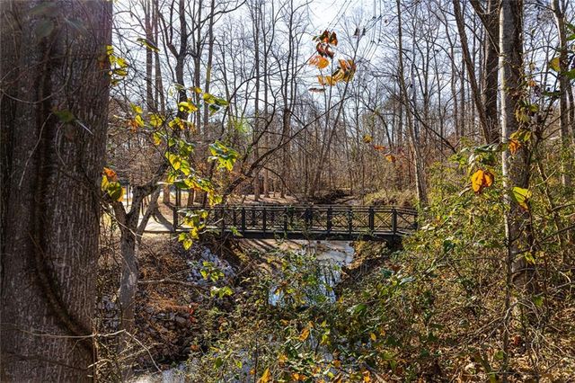 2124 York River Way, Suwanee, GA 30024