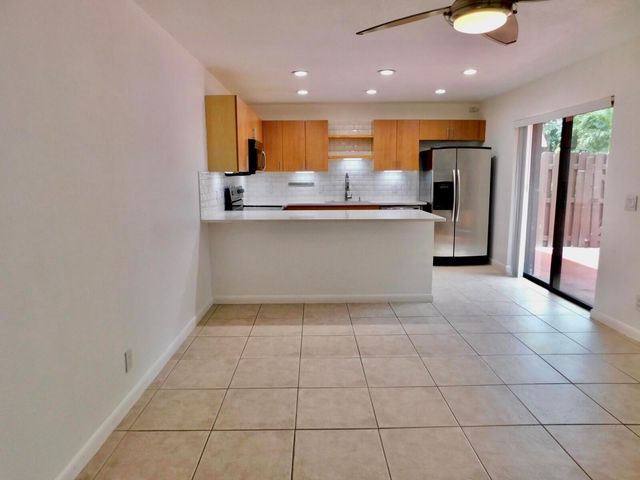 4155 Turnberry Circle 29, Lake Worth, FL 33467