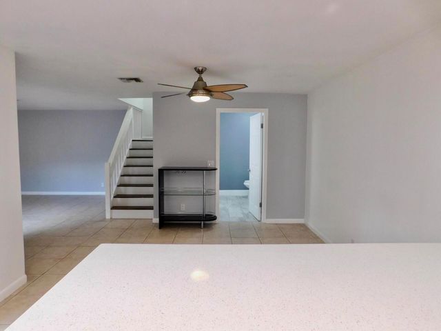4155 Turnberry Circle 29, Lake Worth, FL 33467