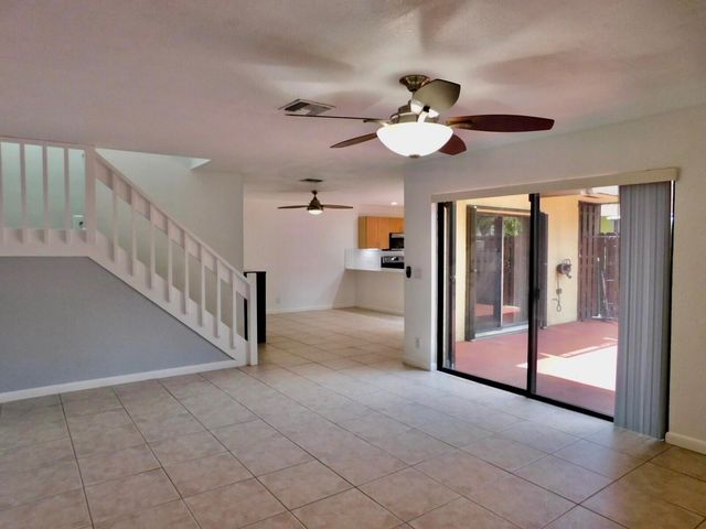 4155 Turnberry Circle 29, Lake Worth, FL 33467