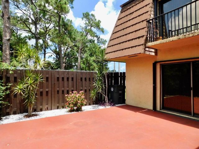 4155 Turnberry Circle 29, Lake Worth, FL 33467