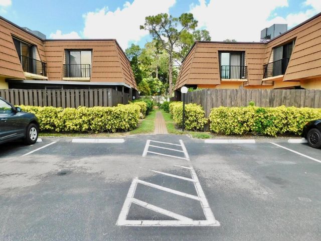 4155 Turnberry Circle 29, Lake Worth, FL 33467