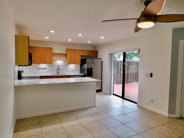 4155 Turnberry Circle 29, Lake Worth, FL 33467