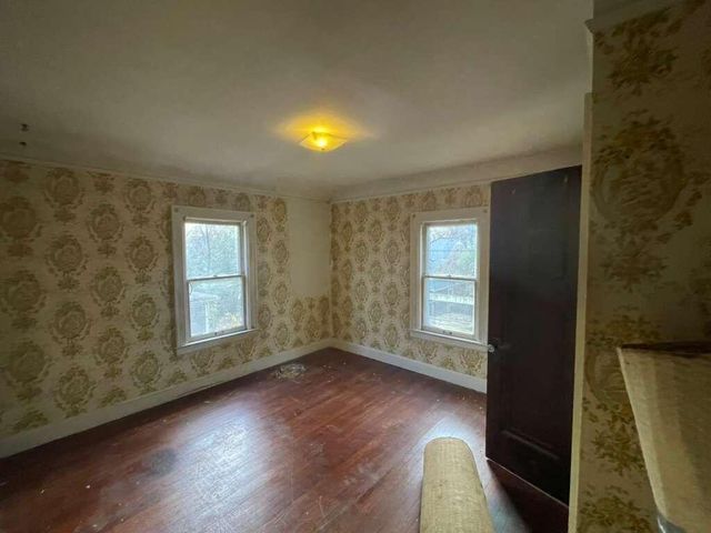 16 Devonshire Road, Pleasant Ridge, MI 48069