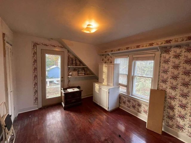 16 Devonshire Road, Pleasant Ridge, MI 48069