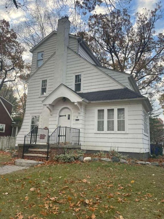 16 Devonshire Road, Pleasant Ridge, MI 48069