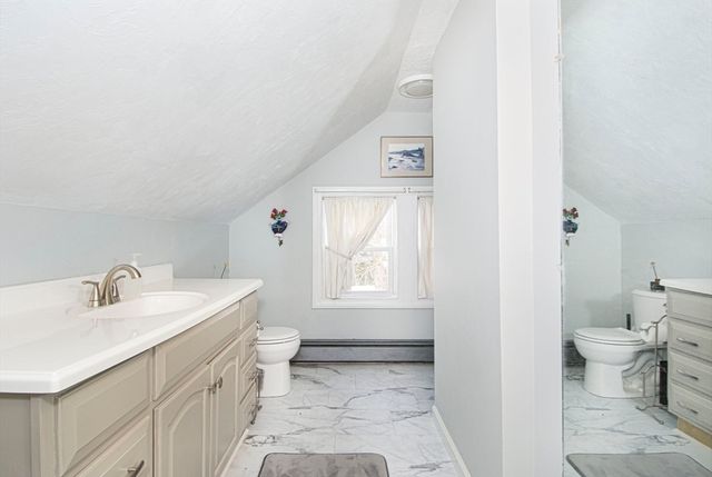 15 Monroe Street, Shrewsbury, MA 01545