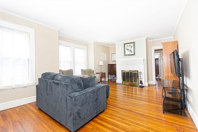 15 Monroe Street, Shrewsbury, MA 01545