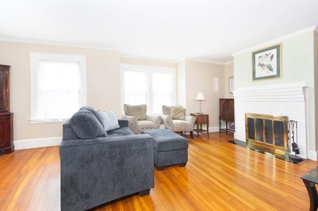 15 Monroe Street, Shrewsbury, MA 01545