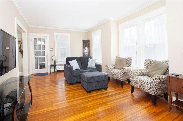 15 Monroe Street, Shrewsbury, MA 01545