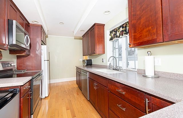 15 Monroe Street, Shrewsbury, MA 01545