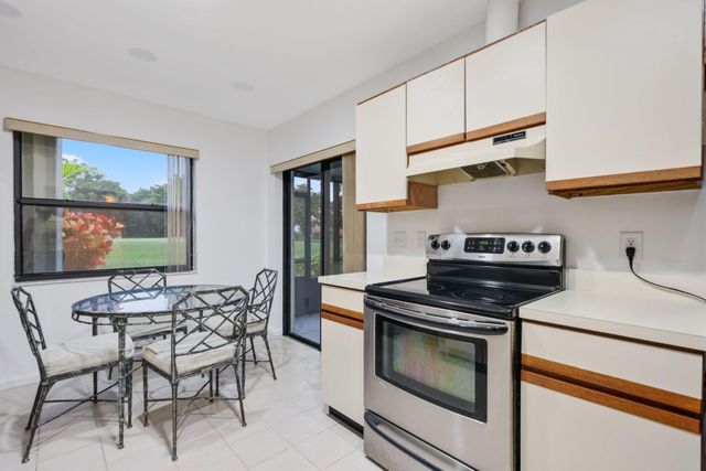 61 N Ironwood Way, Palm Beach Gardens, FL 33418