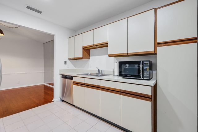 61 N Ironwood Way, Palm Beach Gardens, FL 33418